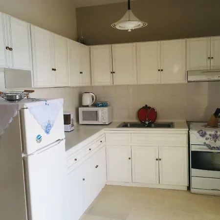 Apartament House Anatoli Nea Karvali